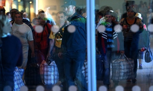 20.000 nguoi Ukraine trong do tuoi nghia vu sang Nga/tuan