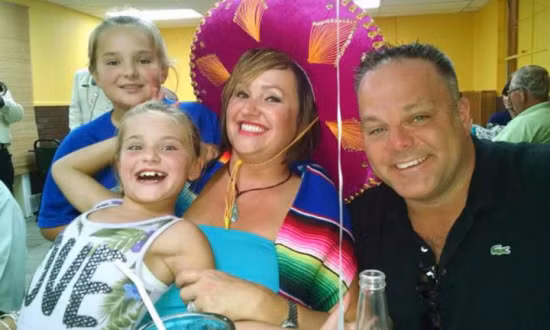 Roi may bay, em be 7 tuoi song sot than ky