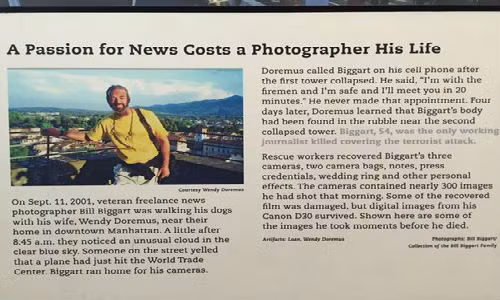 Hang loat nha bao bi sat hai vi tac nghiep o My-Hinh-2