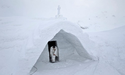 Thời tiết lạnh là điều kiện lý tưởng để nhà thờ độc đáo này tồn tại.