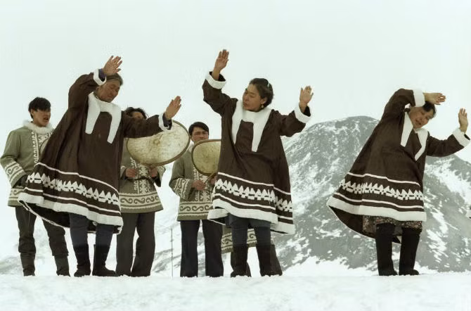 Điệu nhảy truyền thống của người dân tộc thiểu số Solnyshko Eskimo ở làng Novoye Chaplino. (Nguồn: Sputniknews)