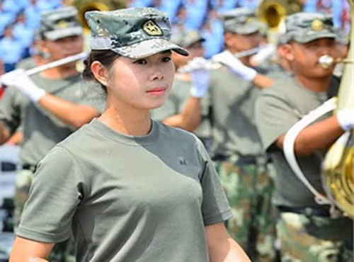 Luyện tập cho lễ duyệt binh.