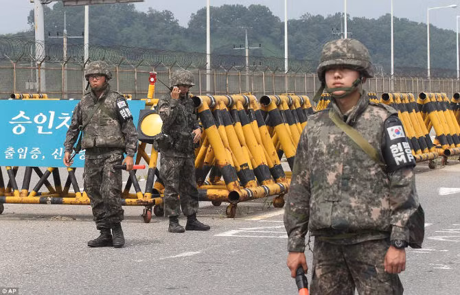 Anh hai mien Trieu Tien “san sang chien dau”-Hinh-3