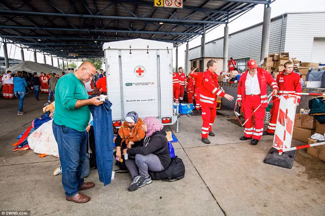 Nu cuoi hanh phuc cua nguoi ti nan khi toi “mien dat hua”-Hinh-4