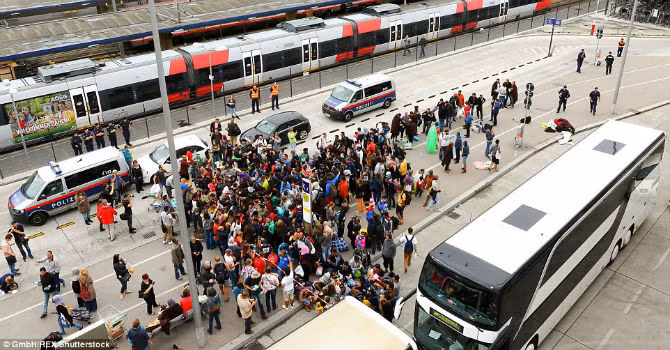 Nu cuoi hanh phuc cua nguoi ti nan khi toi “mien dat hua”-Hinh-12