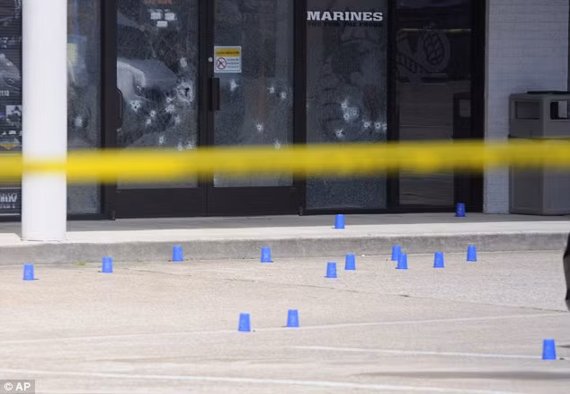 Hien truong vu xa sung o My, 5 nguoi thiet mang-Hinh-2