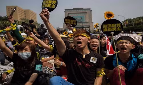 9. Đài Loan và Trung Quốc: Bất ổn chính trị trong nước sẽ làm cho mối quan hệ giữa Đài Loan và Đại Lục trở nên xấu đi trong năm nay.