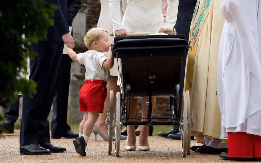 Bo anh dang yeu cua Hoang tu nhi nuoc Anh-Hinh-11