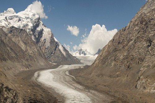 Ladakh: Với vẻ đẹp tự nhiên của những dãy núi trùng điệp, hồ nước lấp lánh cùng nhiều kỳ quan thiên nhiên, Ladakh luôn hấp dẫn mọi du khách.