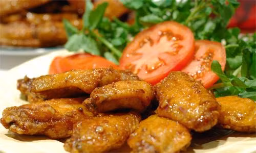 Cach lam mon canh ga chien nuoc mam don gian tai nha