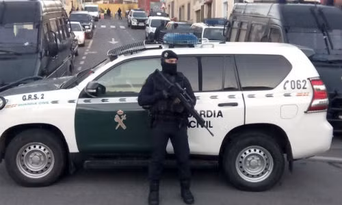 Tay Ban Nha pha vo duong day tuyen gai cho phien quan IS