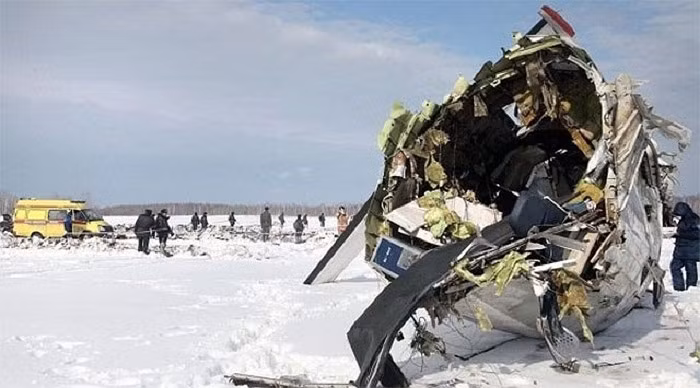 Ngày 2/4/2012, chiếc ATR 72-200 của hãng hàng không UTair gặp nạn trên lịch trình từ Tyumen đến Surgut, Russia. Chiếc máy bay bị rơi và bốc cháy trong một khu vực 2,5 km từ cuối đường băng khởi hành. Tất cả 4 thành viên phi hành đoàn và 27 trong số 39 hành khách thiệt mạng.