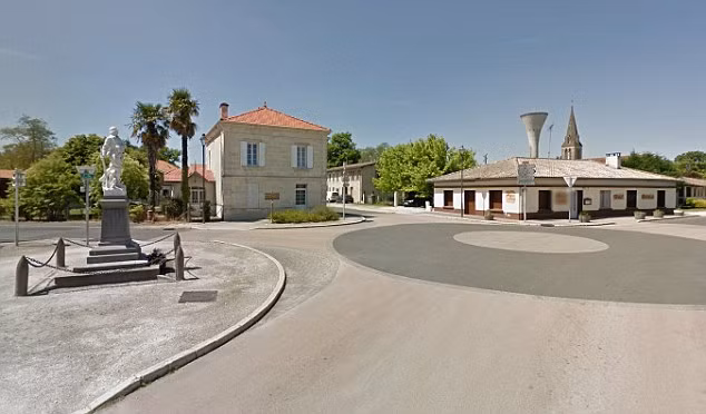 Thi thể của năm đứa bé đã chết được tìm thấy trong một ngôi nhà (có trong ảnh) ở miền Tây Nam nước Pháp.