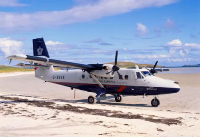 Bãi biển Traigh Mhor, Scotland: Máy bay thoải mái hạ cánh xuống bãi biển này.
