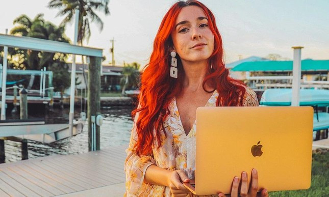 Trieu phu My 29 tuoi: Mua 3 can nha nho mac do “sida”, an do giam gia