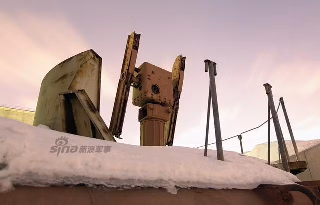 Một trong hai bệ phóng tên lửa phòng không OSA-MA.