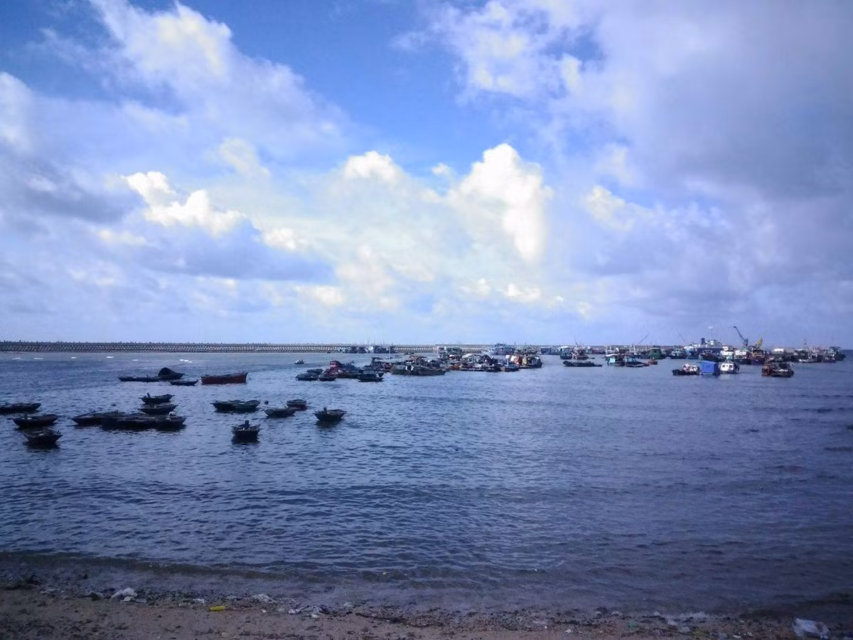 Biển Bạch Long Vĩ.