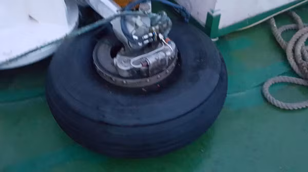 Quang Ninh ra cong dien khan tim kiem may bay Casa 212-Hinh-2