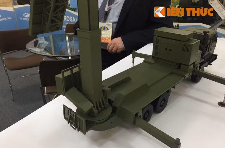 Đài radar Vostok-3D được đánh giá là có nhiều ưu điểm gồm: tầm phát hiện xa, định vị chính xác tọa độ; phát hiện hiệu quả mục tiêu kích cỡ nhỏ, mục tiêu tàng hình; khả năng kháng nhiễu điện tử mạnh; các thành phần xử lý kỹ thuật số giúp hệ thống có hiệu suất cao; chế độ hoạt động tự động toàn phần bao gồm cả phát hiện - theo dõi mục tiêu; tự động kiểm tra toàn bộ hệ thống...