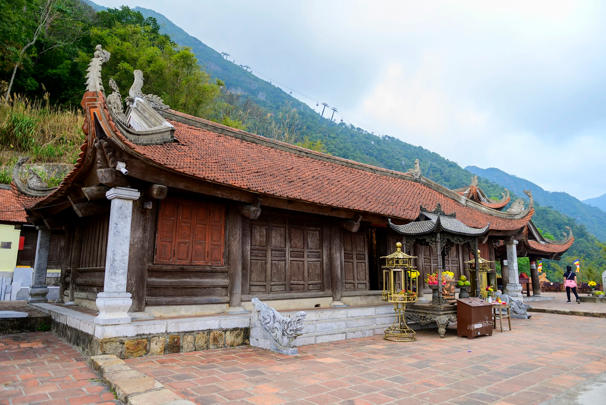 Yên Tử - điểm đến lý tưởng dịp nghỉ lễ Tết dương lịch 2024 - Hình 3 Yen Tu - diem den ly tuong dip nghi le Tet duong lich 2024-Hinh-3