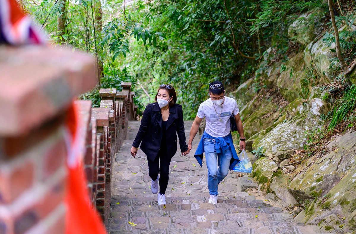 Yên Tử - điểm đến lý tưởng dịp nghỉ lễ Tết dương lịch 2024 - Hình 5 Yen Tu - diem den ly tuong dip nghi le Tet duong lich 2024-Hinh-5