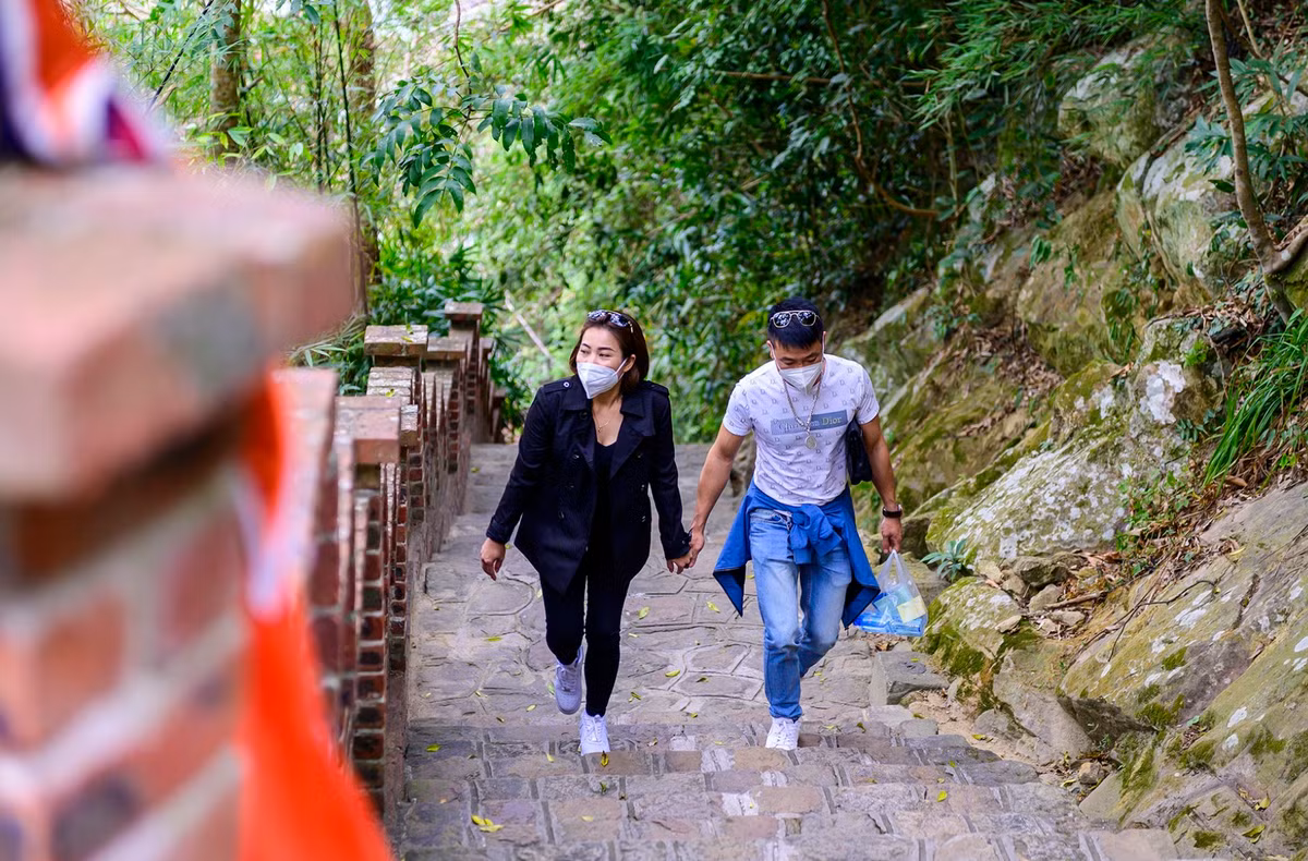 Yên Tử - điểm đến lý tưởng dịp nghỉ lễ Tết dương lịch 2024 - Hình 5 Yen Tu - diem den ly tuong dip nghi le Tet duong lich 2024-Hinh-5