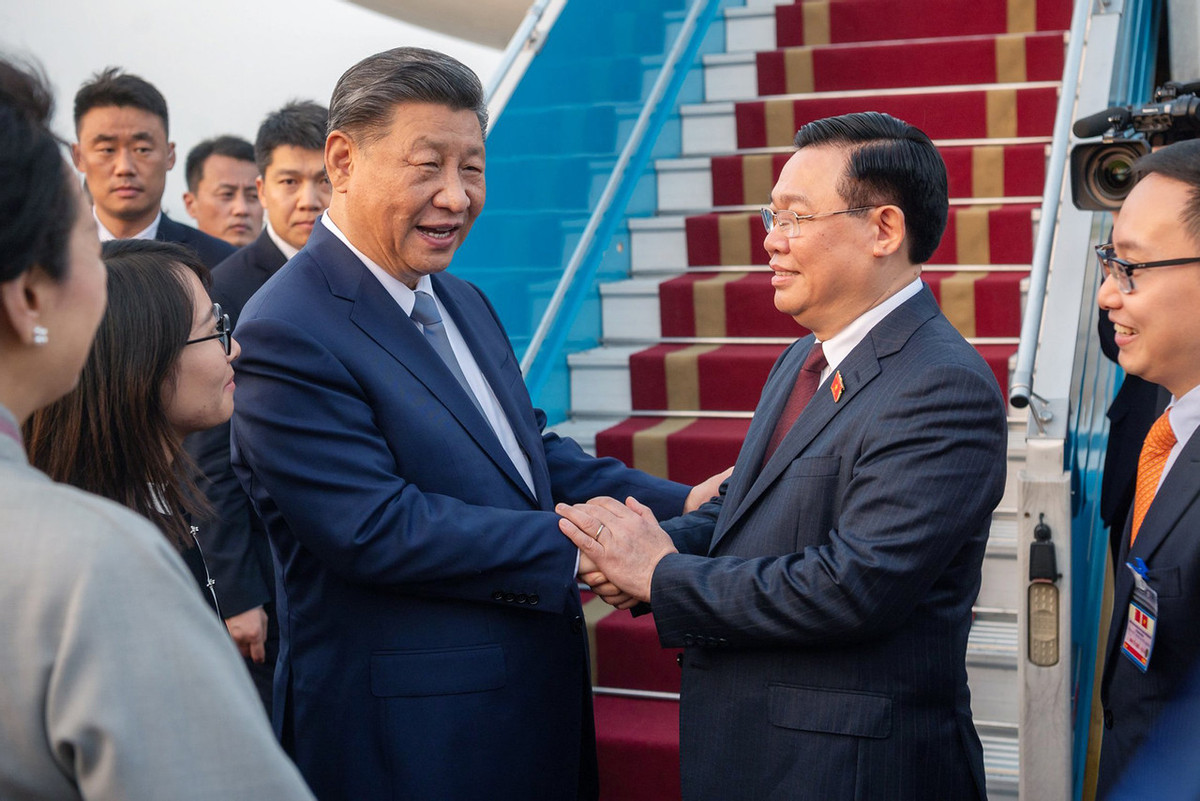 Tong Bi thu, Chu tich nuoc Trung Quoc Tap Can Binh va phu nhan ket thuc chuyen tham Viet Nam-Hinh-2