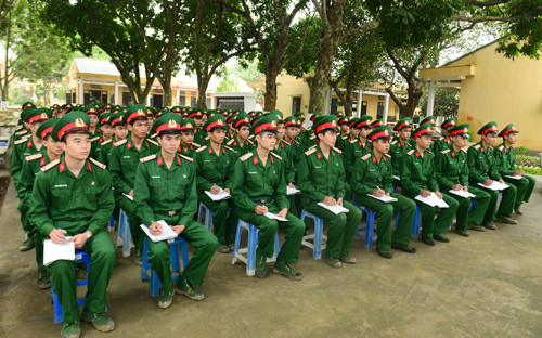 Giờ học tập chính trị luôn được chiến sĩ mới yêu thích.