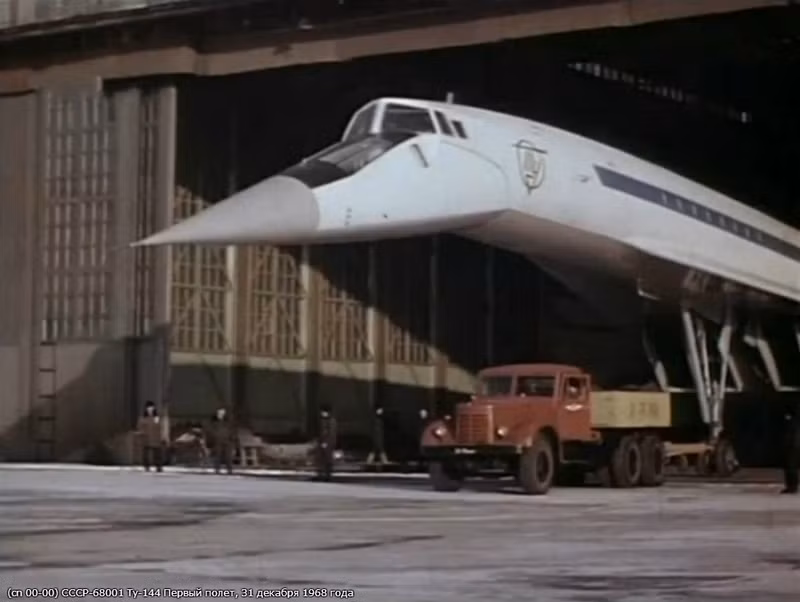  Đây là máy bay chở khách siêu thanh đầu tiên trong lịch sử hàng không thế giới.