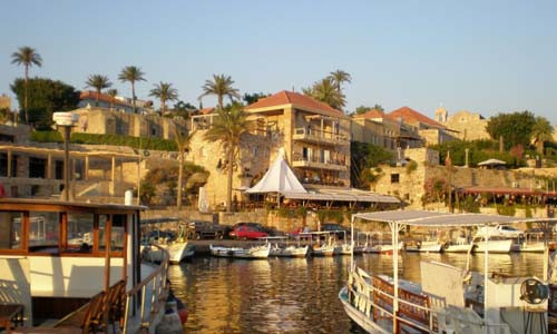 Byblos là tên Hy lạp của thành phố Gebal thuộc Li băng ngày nay. Thành phố này có người sinh sống từ năm 5.000 TCN và do người Phoenicia xây dựng nên. Nơi đây có nhiều địa điểm du lịch hấp dẫn như các lâu đài, đền thờ, nhà thờ hàng ngàn năm tuổi.