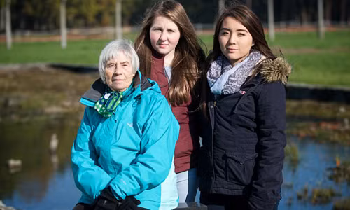 Cau chuyen kinh hoang cua nu tu nhan trai tap trung Auschwitz