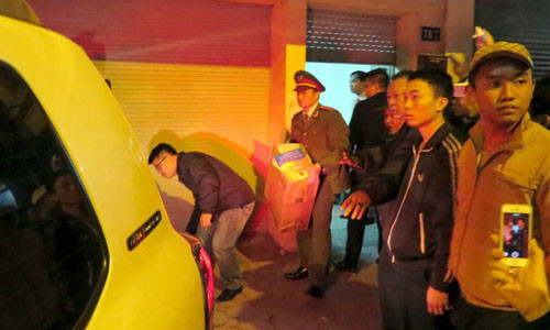 Cơ quan công an thu giữ một số tài liệu sau cuộc khám xét nhà bà Nga phục vụ công tác điều tra.