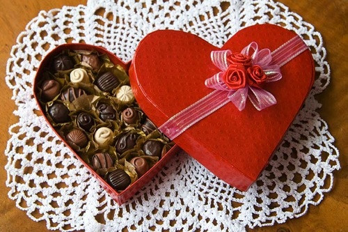 36 triệu hộp đựng chocolate hình trái tim được tiêu thụ trong ngày lễ tình nhân.