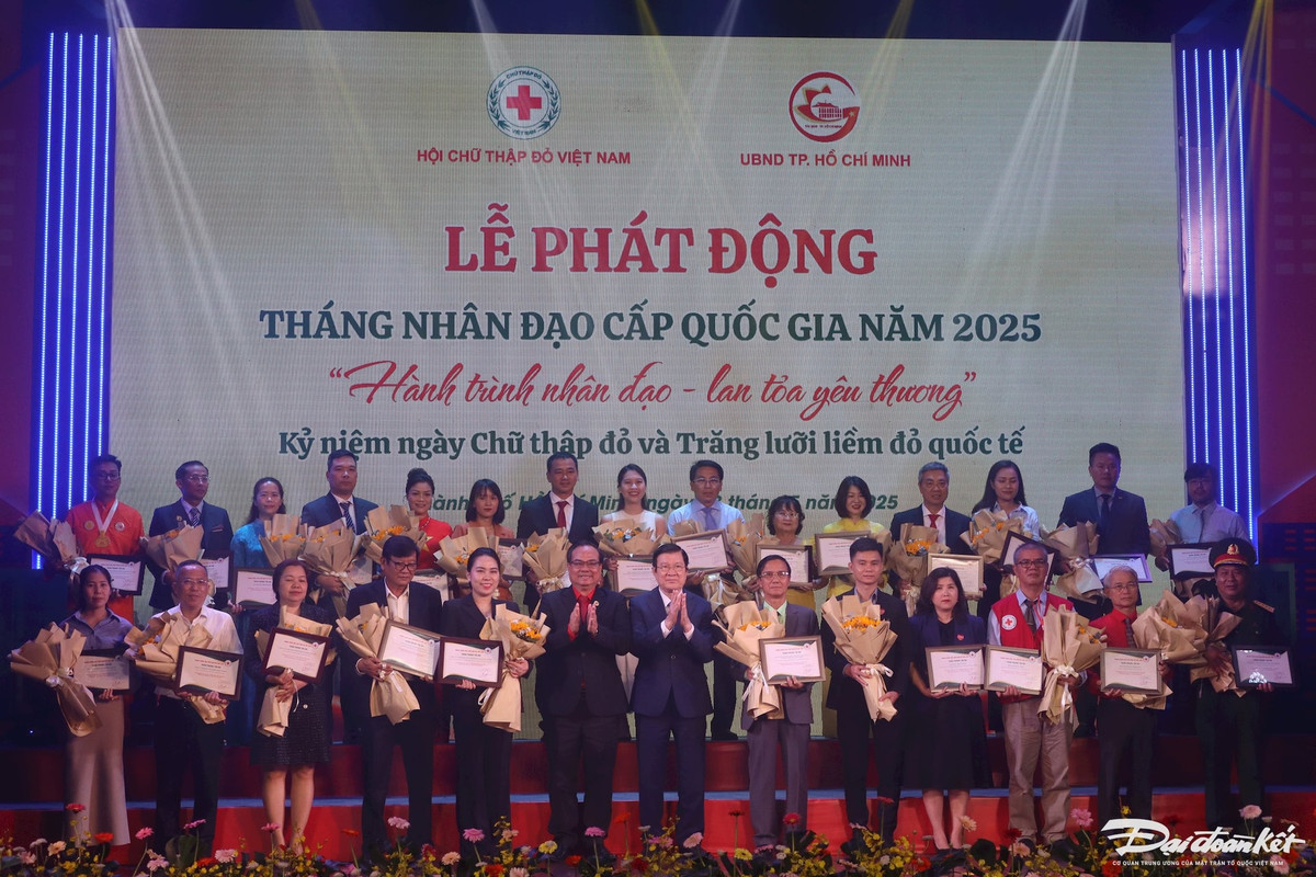 Chu tich Do Van Chien du Le phat dong Thang Nhan dao cap quoc gia nam 2025-Hinh-4