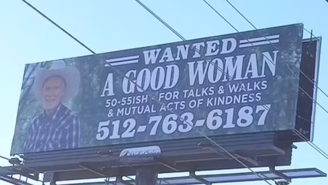 Cu ong 66 tuoi gay sot khi dang tim ban gai tren bien quang cao “khung”