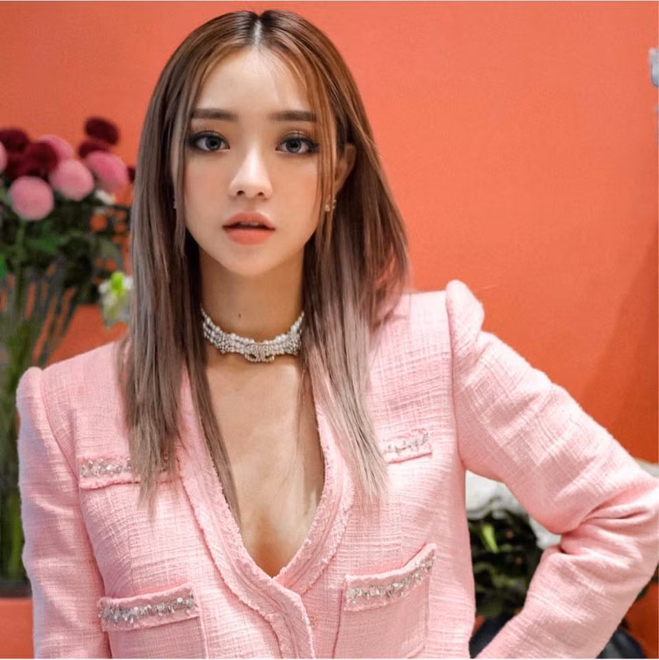 Chẳng những sở hữu nhan sắc xinh đẹp, Ngọc Lan còn gây ấn tượng bởi vóc dáng thon gọn và gu ăn mặc sexy dù đã là mẹ của hai nhóc tì.