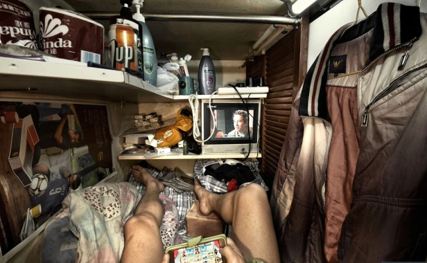 Ben trong nhung can ho 