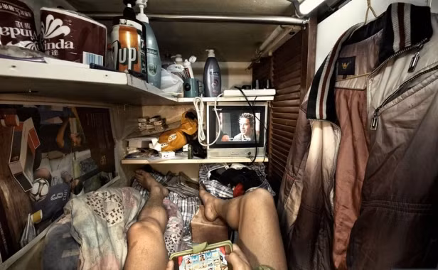 Ben trong nhung can ho 