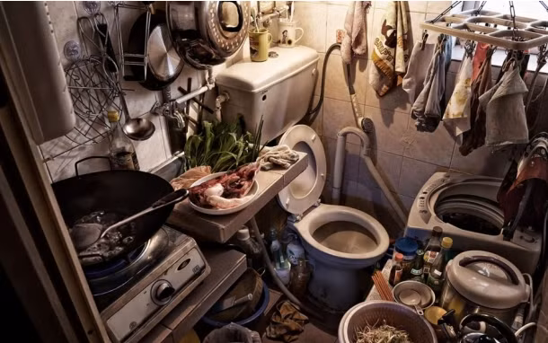 Ben trong nhung can ho 