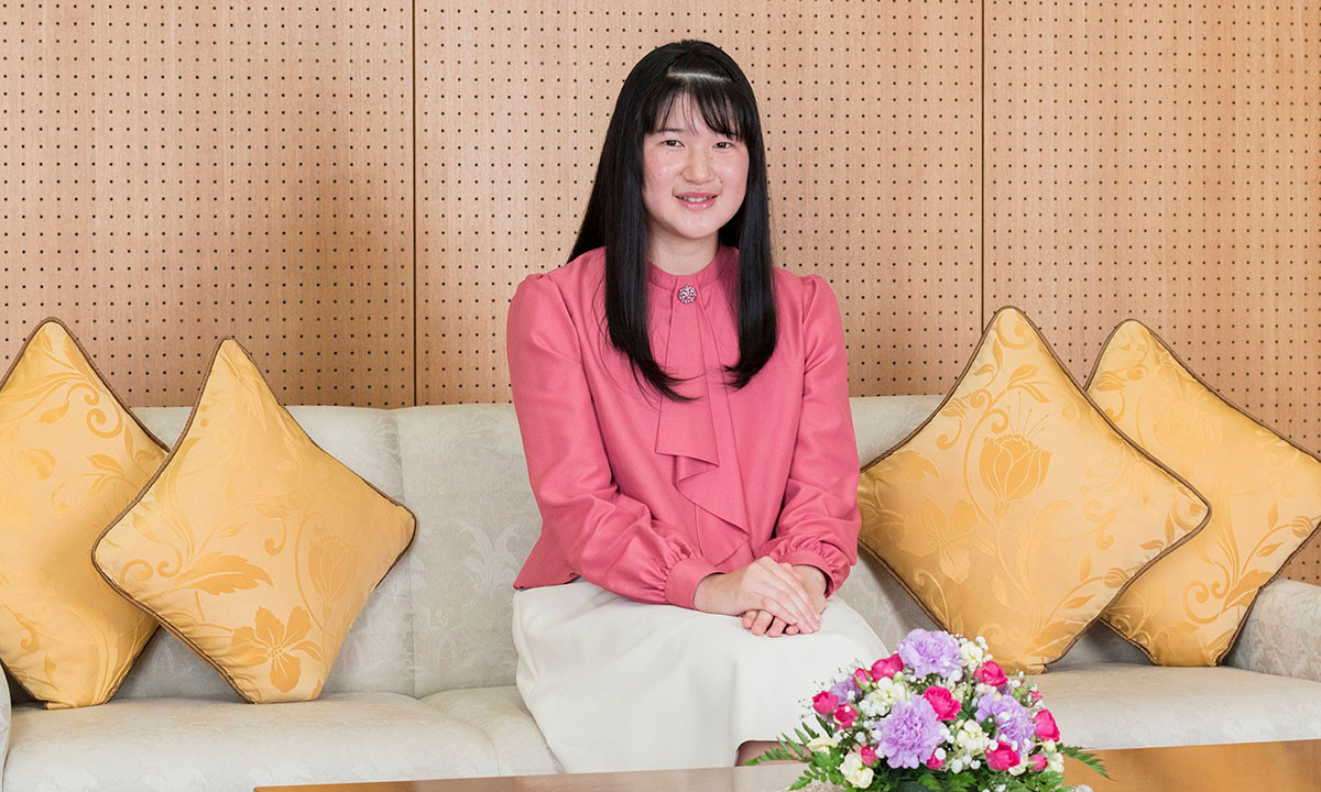 Dân mạng cũng dành sự khen ngợi cho vẻ đẹp ngày càng rạng rỡ và tự tin của Aiko.