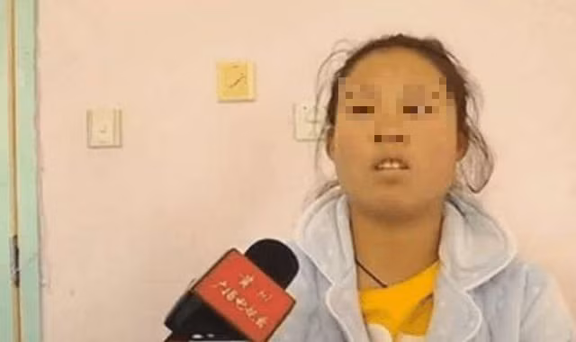 Sinh con trai bong “hoa” con gai, giai thich tu benh vien gay buc xuc