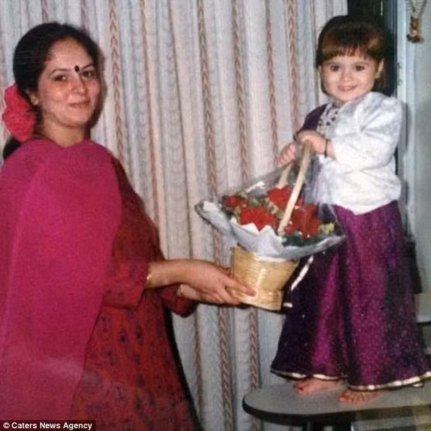 Tung bi goi “quai vat” luc nho, co gai lon len bat ngo “lot xac”-Hinh-3