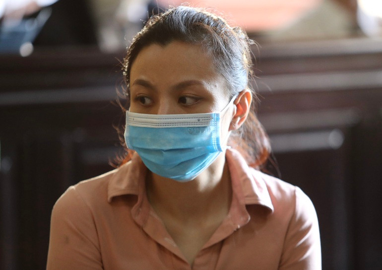 Nu doanh nhan phan bac cao buoc truy sat Quan “xa lo“