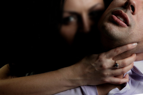 Di don vo ban dem, chong gap chuyen xui xeo kho ngo