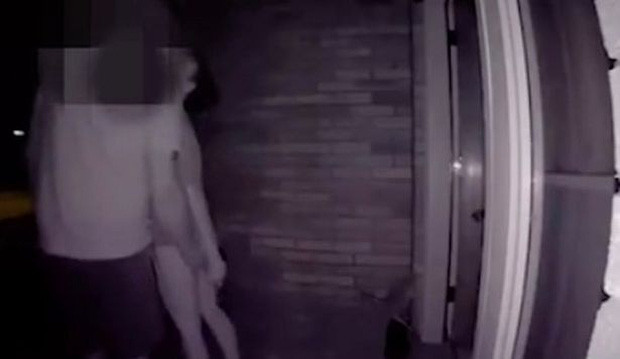 Chong tron di du lich cung gia dinh, cong khai dat nguoi tinh ve nha