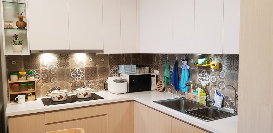 Dù rất ít có thời gian nấu nướng, lại độc thân nhưng Đại Dương vô cùng chăm chút cho căn bếp của mình.