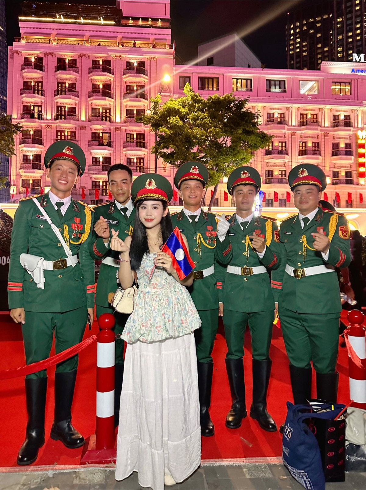 Maysaa hiện đang học tập ở Việt Nam. Cô nàng có khả năng giao tiếp trôi chảy bằng tiếng Việt.