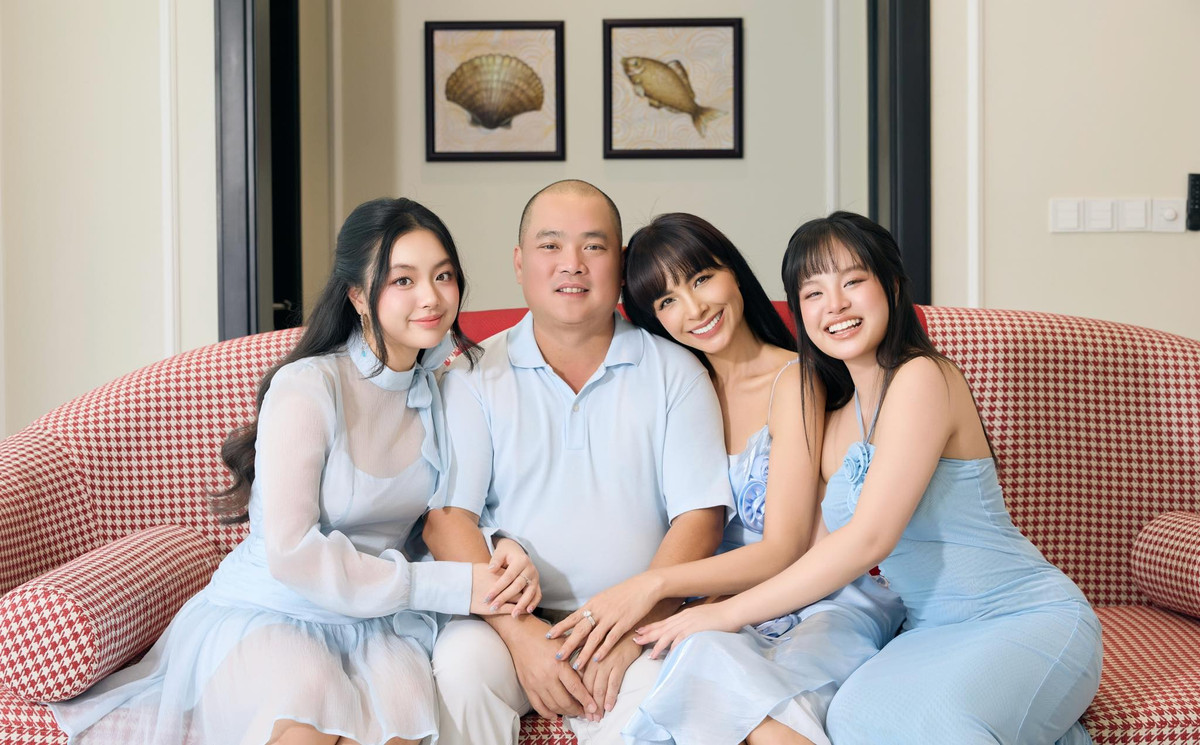 Thúy Hạnh từng chia sẻ rằng cô và chồng luôn cố gắng nuôi dạy con trong môi trường văn minh, đề cao nhân cách và tri thức.