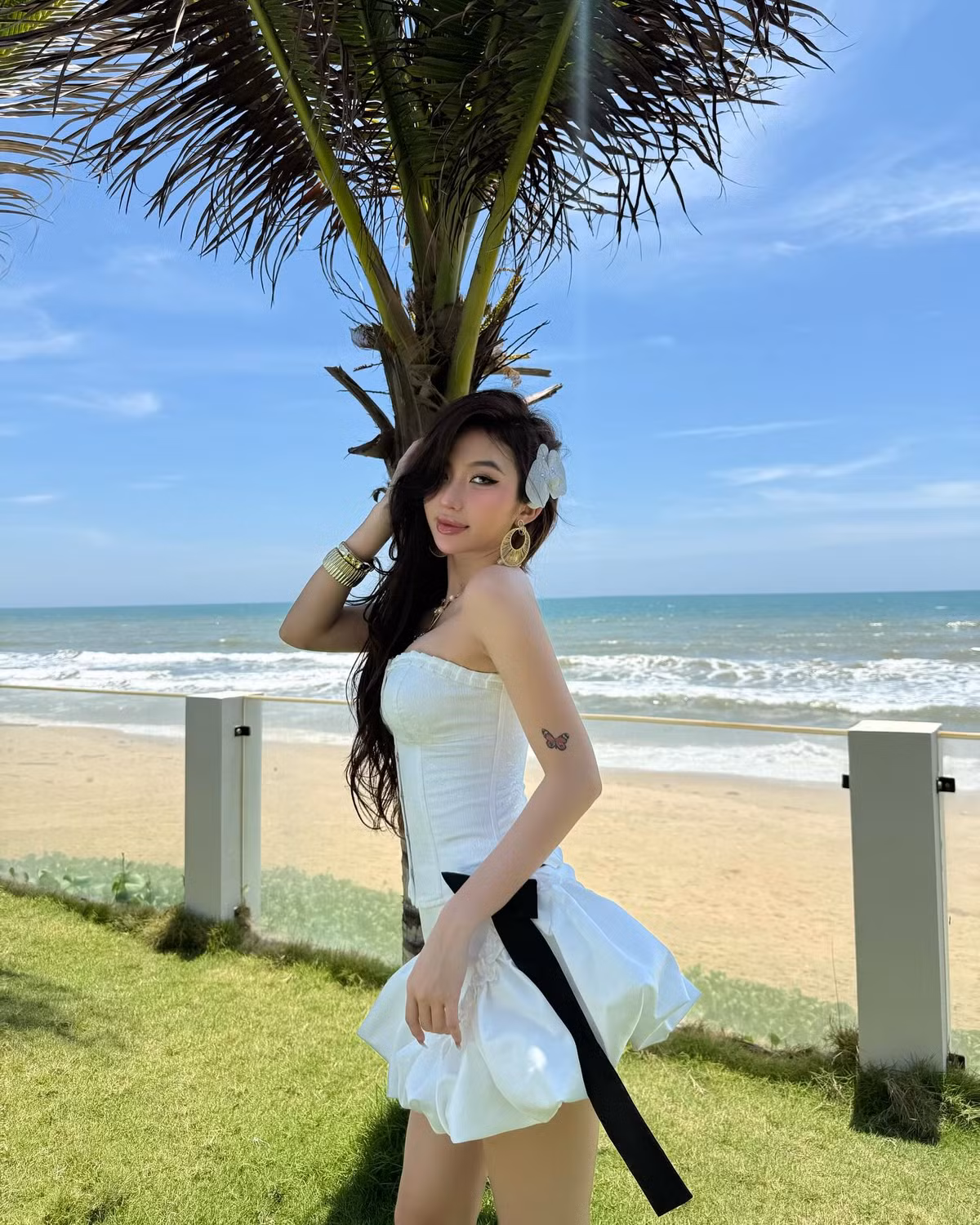 Dù từng vướng vào một số ồn ào liên quan đến đời tư, Quỳnh Như đã lên tiếng nhận sai và cho biết đã cố gắng sửa sai, sống tốt hơn.