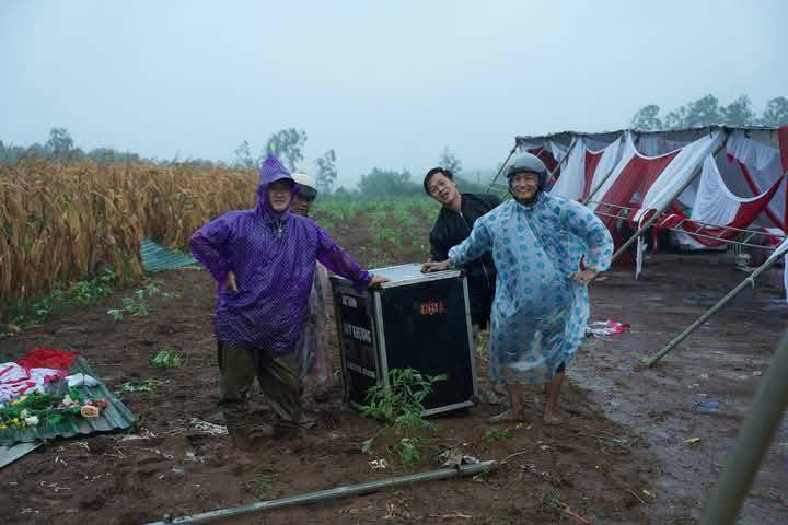 Được biết vào 8h ngày 11/5, một trận gió lốc mạnh kéo dài khoảng 3 phút làm rạp tổ chức đám cưới của một gia đình tại thôn Mỹ Hội, xã Trung Nam bị sập. Rất may mắn là vào thời điểm xảy ra sự việc, gia đình chỉ mới bắt đầu công tác chuẩn bị cho buổi tiệc nên không có người nào bị thương.